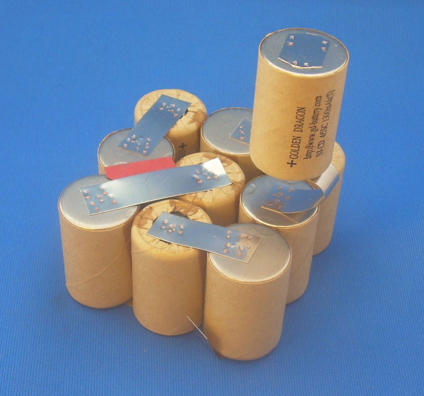 Akkukennosto Bosch 12V 2Ah NiMH matala