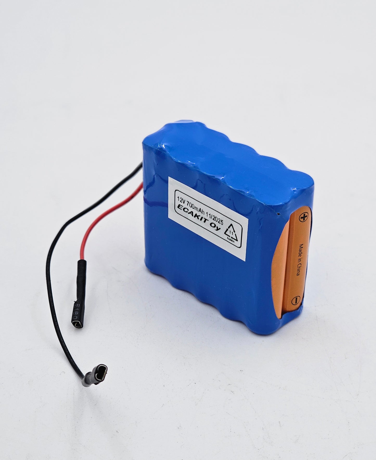 Palovaroittimen akku 12V 700mAh NiMH