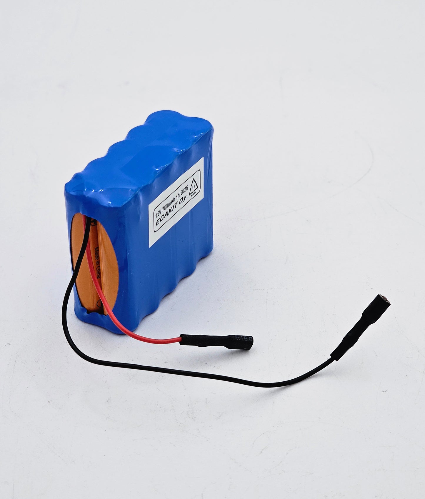 Palovaroittimen akku 12V 700mAh NiMH